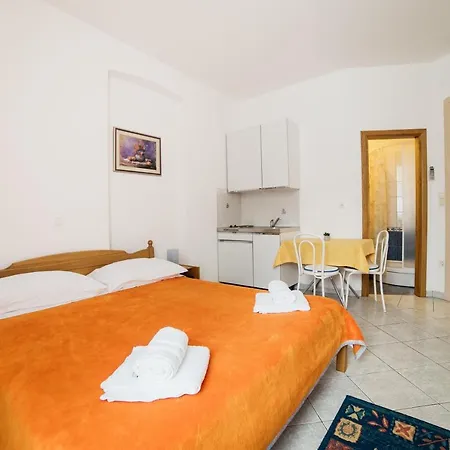 Apartment 2364a *